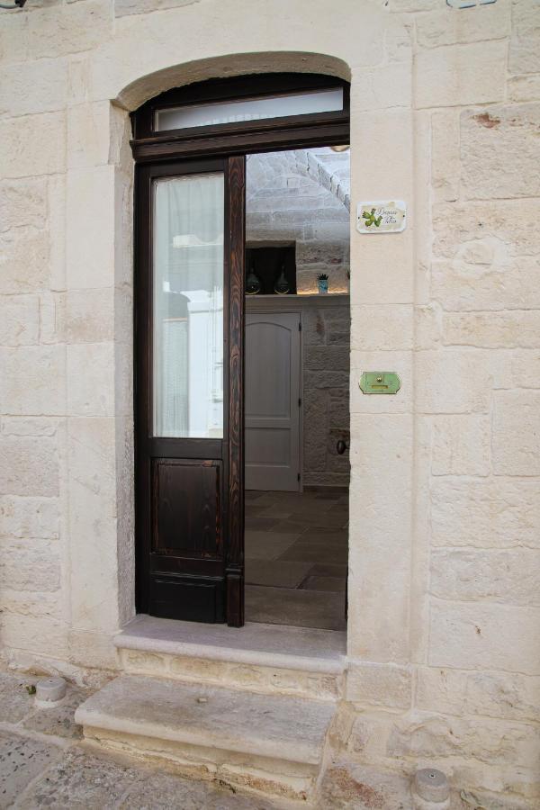 Domus Petra 96 Apartment Ceglie Messapica Bagian luar foto